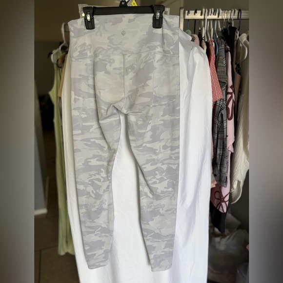 Lululemon Wunder Under High-Rise Tight 28" Incognito‎ Camo Jacquard Alpine White - Picture 7 of 13